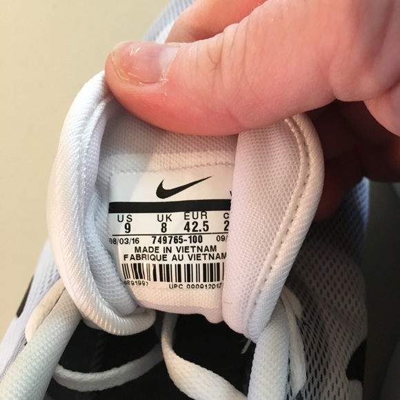 Nike Air Max Siren Running Shoe 9 - Picture 6 of 6